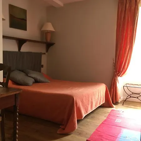 L'auberge Du Sombral מלון 2*