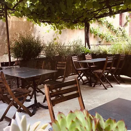 L'auberge Du Sombral מלון 2*